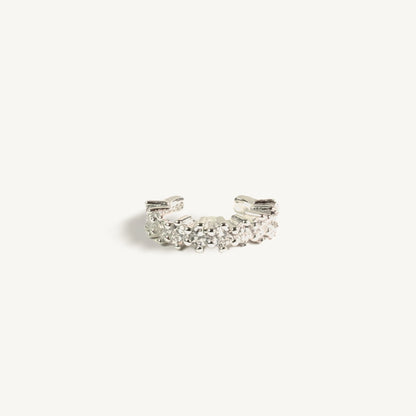 Glittrande ear cuff i 925 sterling silver med kubisk zirkonia stenar