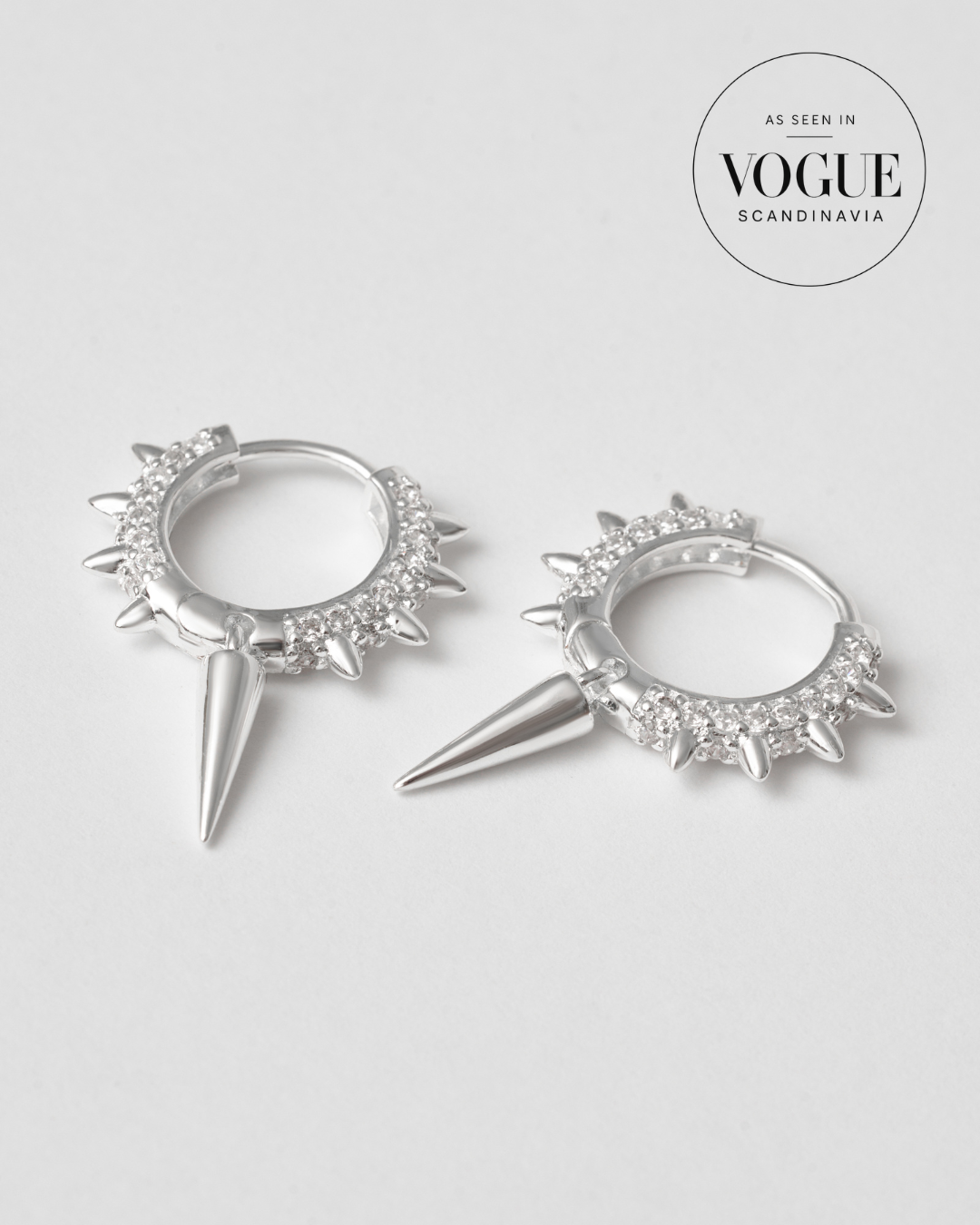 Maria Signature Hoop - Silver vit