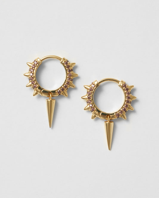 Hoop-örhängen i guld med bruna stenar och edgy siluett – Studio W